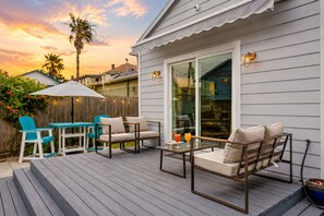Terrace/patio - Heated Pool | Pet Friendly | Fire Pit | Near Beach (Galveston)
