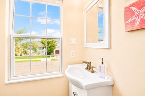 Interior - Heated Pool | Pet Friendly | Fire Pit | Near Beach (Galveston)