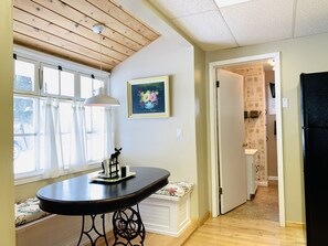 3 chambres, fer et planche à repasser, Wi-Fi gratuit, draps fournis