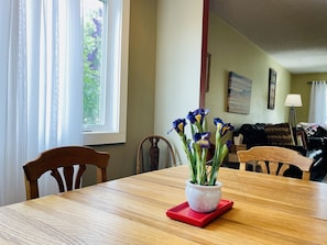 Dining - In-Town Home, Hot Tub, Wifi & Minutes to Skiing (Red Lodge)