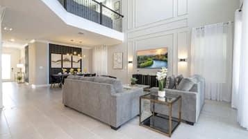 Comfort House | Living room | TV