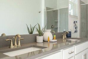Comfort House | Bathroom