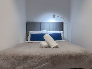 2 chambres, fer et planche à repasser, Wi-Fi, literie fournie