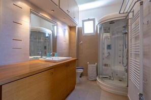 House | 2 bedrooms - Rhea - Glyfada Sea View Apartment (Glyfada)