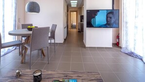Unclassified image, 4 of 17, button - Solon - Deluxe City Center Apartment (Agios Dimitrios)