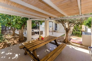 House | 1 bedroom - Aquarius - Glyfada Detached House (Glyfada)