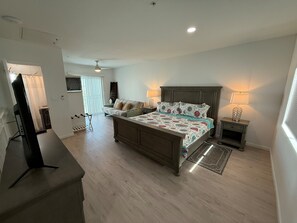 1 bedroom, WiFi, bed sheets - Ocean Isles Island Living in Marathon – Unit #7 (Marathon)