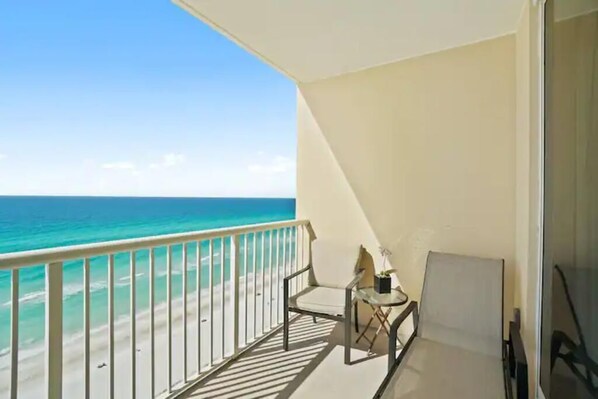 Property grounds - Beachfront 2 bedroom condo at the Majestic Resort (Panama City Beach)