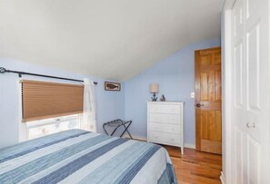 4 slaapkamers, een bureau, reisbedje, gratis wifi