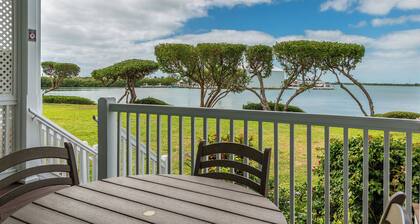 Stunning Waterfront Two-Story Villa in Duck Key!