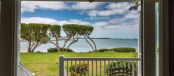 Stunning Waterfront Two-Story Villa in Duck Key!