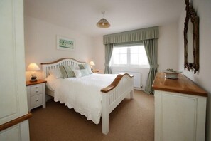 5 habitaciones, decoraci ón personalizada y muebles diferentes 