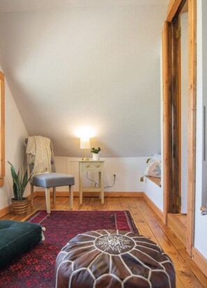 Interior - Cozy Home in the Country (Hendersonville)