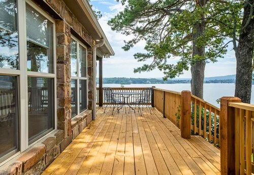 Lakeside | Hot Tub | Private Dock | Views