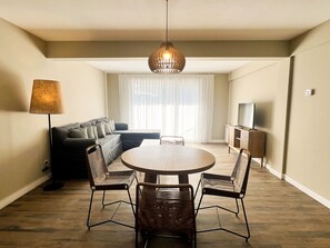 Family Apartment | Living area - Guemes Apartments (San Carlos de Bariloche)