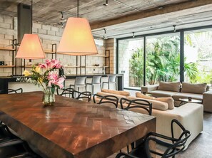 スーペリア ハウス ガーデンビュー | ダイニングルーム