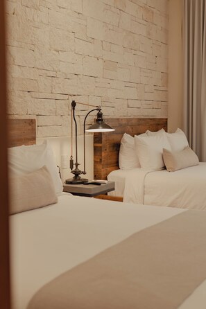 Premium bedding, down duvets, in-room safe, individually decorated - Hum Living Luxury Villas (Tulum)