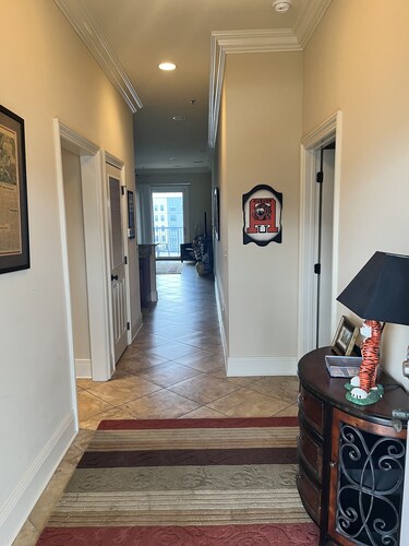 3 beds 3 baths and amazing views of Jordan Hare!!