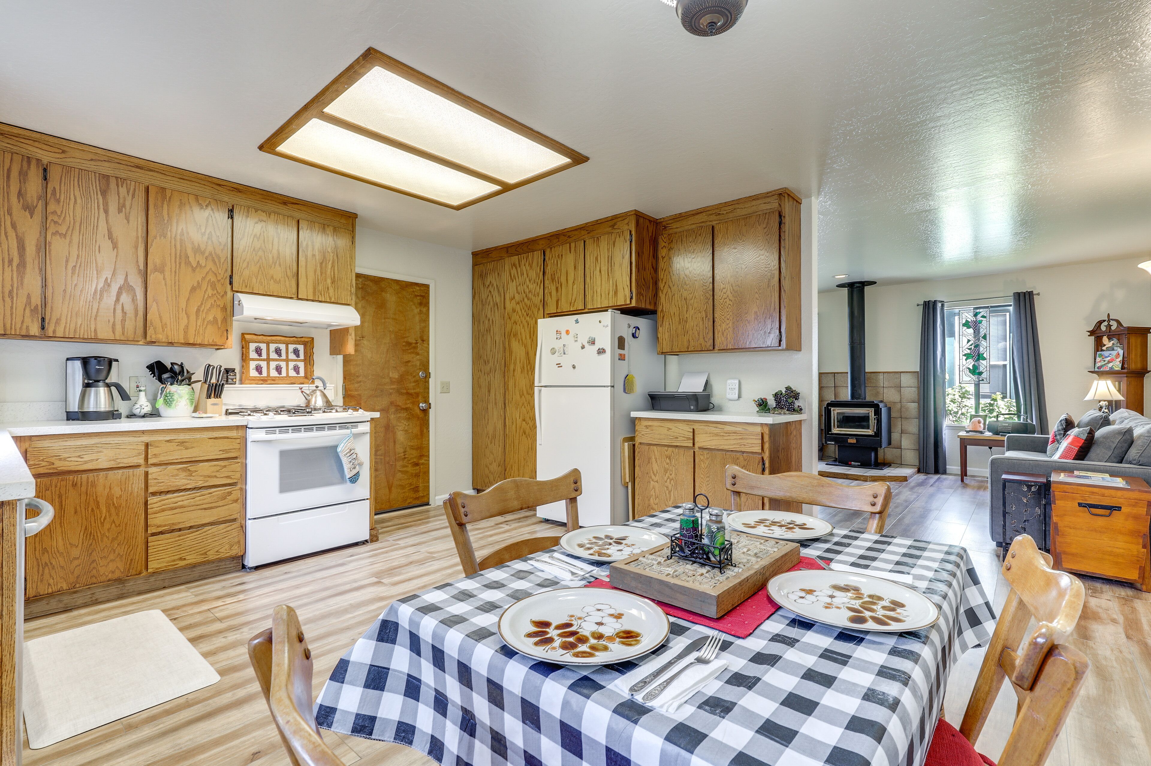 Convenient Santa Rosa Home w/ Patio, 1 Mi to Town!