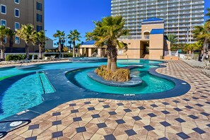 Una piscina techada, una piscina climatizada