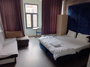 Deluxe Studio Suite | In-room safe, blackout drapes, soundproofing, iron/ironing board - The Golden Corner Hotel Taksim (Istanbul)