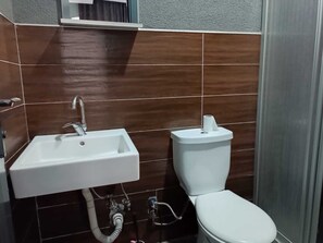 Bathroom - The Golden Corner Hotel Taksim (Istanbul)