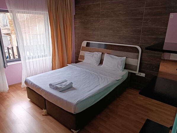 Deluxe Studio Suite | Private kitchen | Mini-fridge, microwave, stovetop, griddle - The Golden Corner Hotel Taksim (Istanbul)