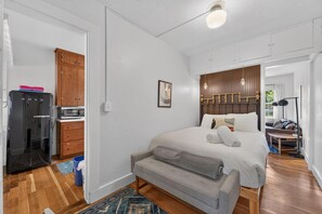 1 bedroom, desk, iron/ironing board, free WiFi