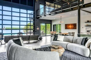 Smart-TV, Videospiele, Arbeitsbereiche