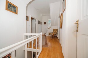 Basic House, 3 Bedrooms, Non Smoking, Kitchen | Living area