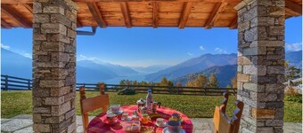 Chalet with wonderful lake view for max 5 people