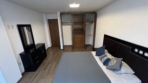 Comfort Room, 1 Queen Bed - Amplia Habitación en Plaza San Luis (San Luis Potosi)