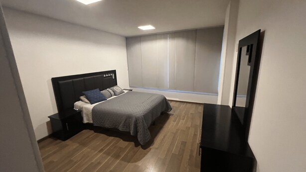 Comfort Room, 1 Queen Bed - Amplia Habitación en Plaza San Luis (San Luis Potosi)
