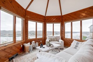 Televisor i llar de foc 