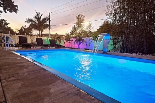 Paradise Inn