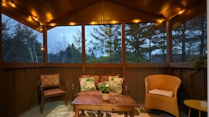 Interior - SERENE MOUNTAIN CABIN OUTDOOR HOT TUB BILLIARDS KALAHARI CAMELBACK HIKETRAIL (Long Pond)