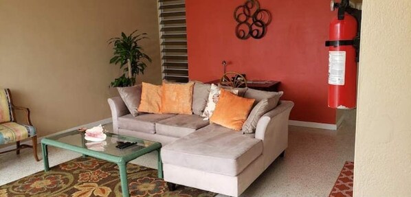 Living area - Large Private Studio (Christiansted)