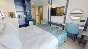 Deluxe Room, 1 Double Bed | Minibar, laptop workspace, free WiFi, bed sheets