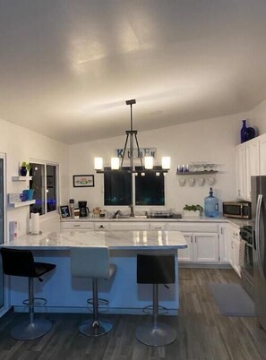 Fridge, microwave, oven, stovetop - Ocean View- Modern upstairs unit with Patio (Ensenada)
