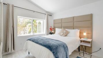 1 habitación, tabla de planchar con plancha, wifi gratis y ropa de cama