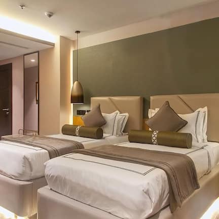 Family Suite | Egyptian cotton sheets, premium bedding, memory foam beds