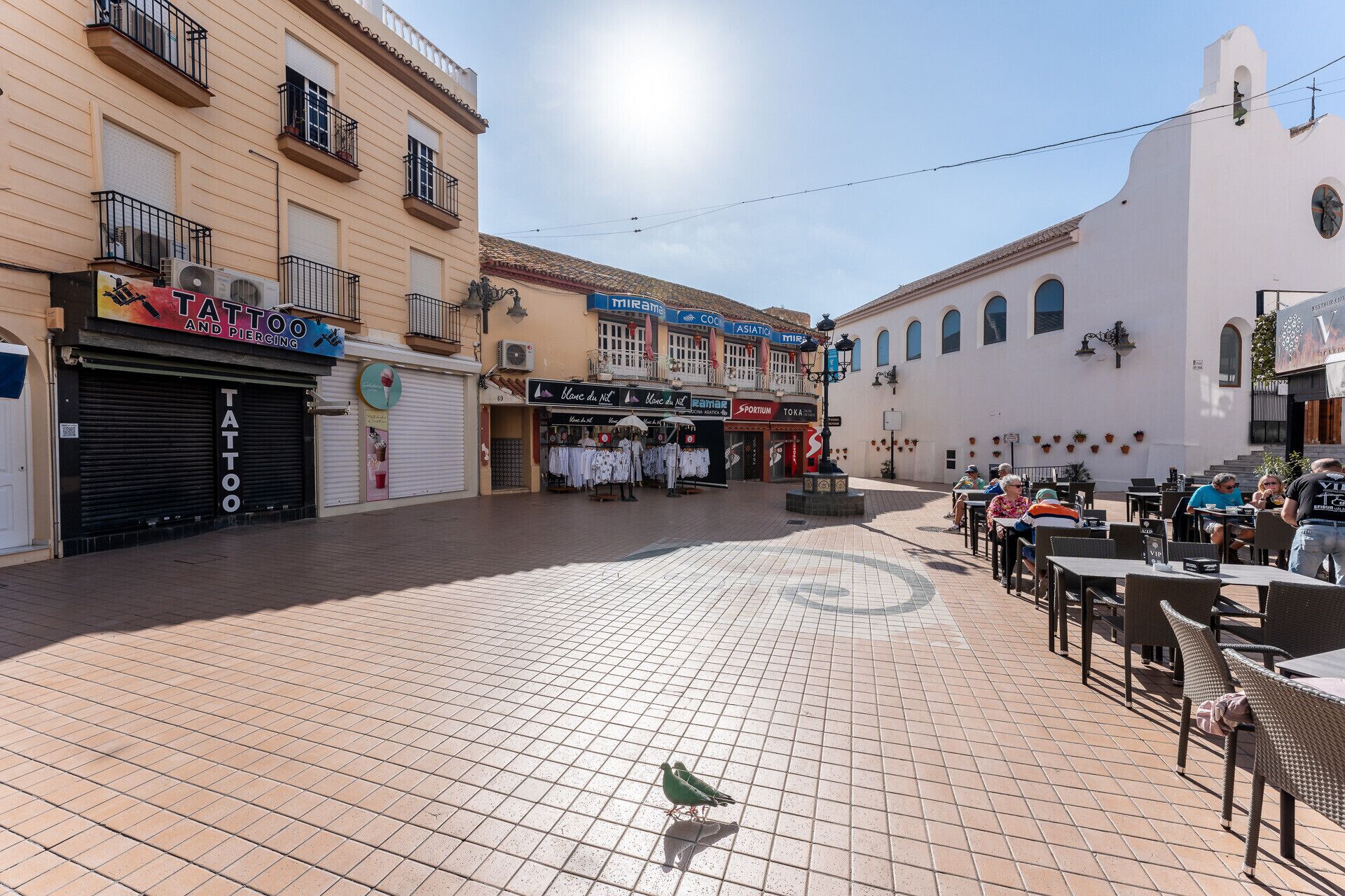 屋外ダイニングエリア