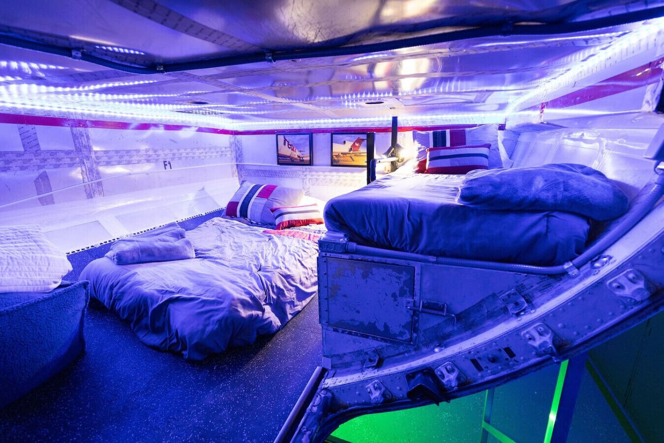 5 camere, una scrivania, ferro/asse da stiro, Wi-Fi gratuito