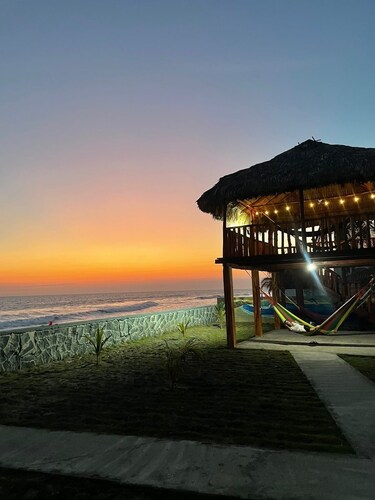 Casa de Playa los Almendros