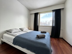 2 bedrooms, WiFi, bed sheets