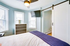 1 Schlafzimmer, Schreibtisch, WLAN, Bettwäsche