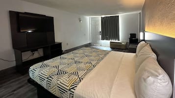 Desk, laptop workspace, blackout drapes, WiFi (free)