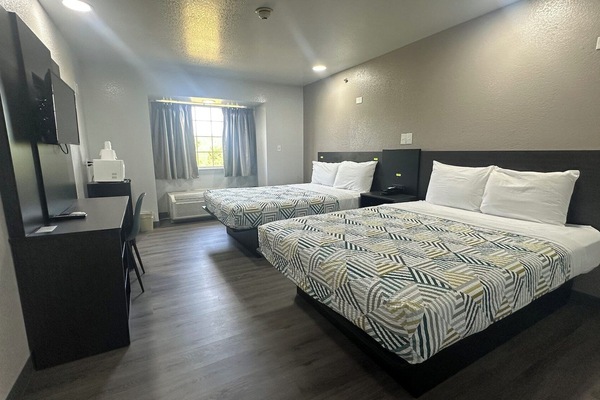 Desk, blackout drapes, free WiFi, bed sheets
