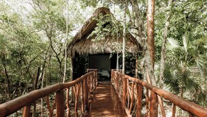 Deluxe Room, Hot Tub, Garden View | Premium bedding, down duvets, in-room safe, free WiFi - Naay Zama (Tulum)