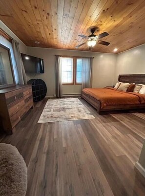 3 quartos, cofres nos quartos, Wi-Fi, roupa de cama